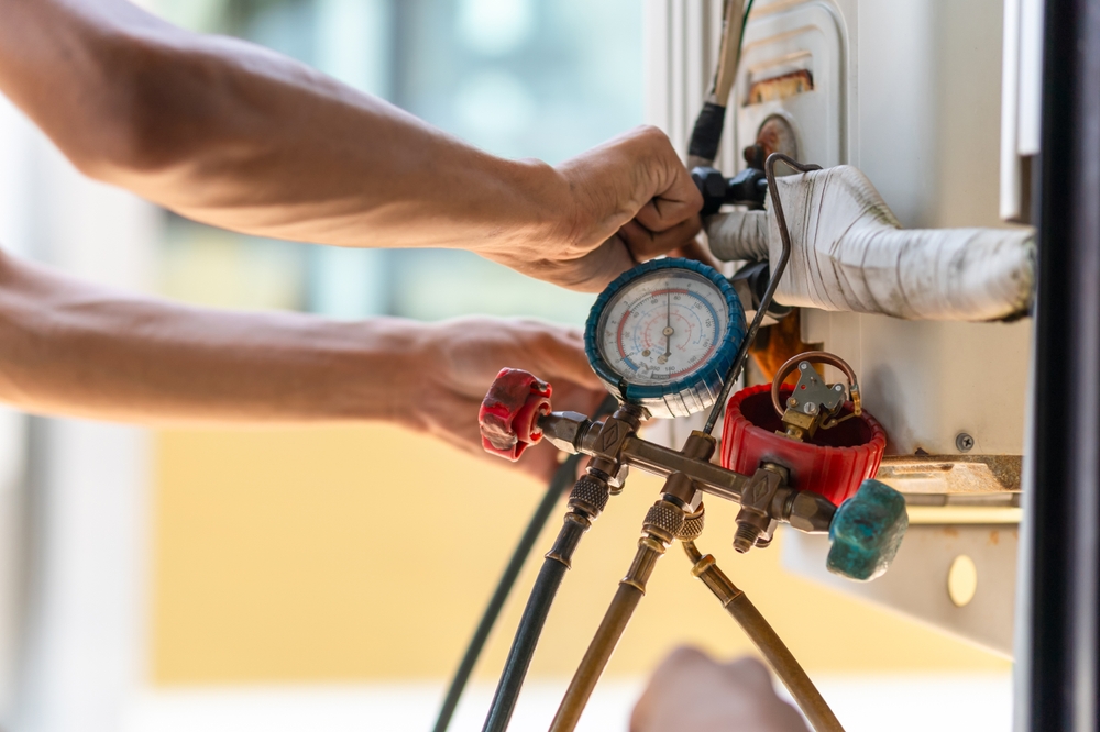 Air,conditioning,repair,,repairman,fixing,air,conditioning,system,,male,technician